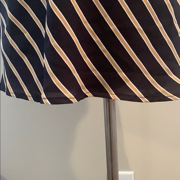 NWT Socialite V-Neck Camisole - Picture 3 of 10